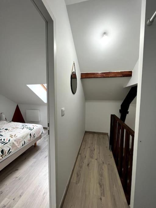 Le Duplex Tout Confort Bressuire Exteriör bild