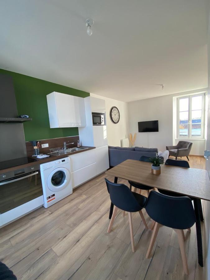 Le Duplex Tout Confort Bressuire Exteriör bild